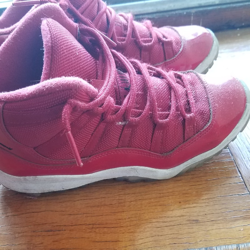 Jordans -Red